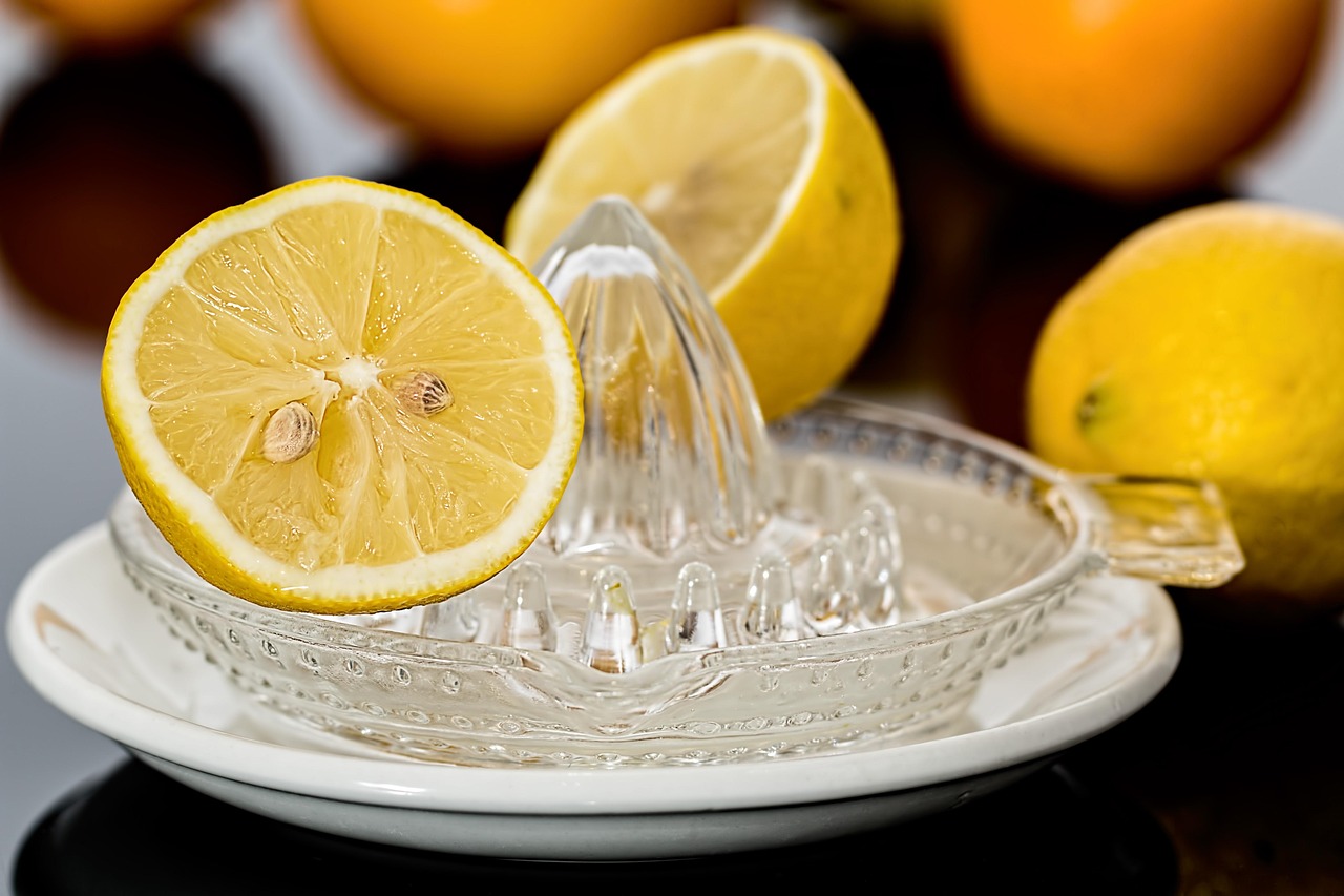 Lemon accents highlight summer-ready kitchen.