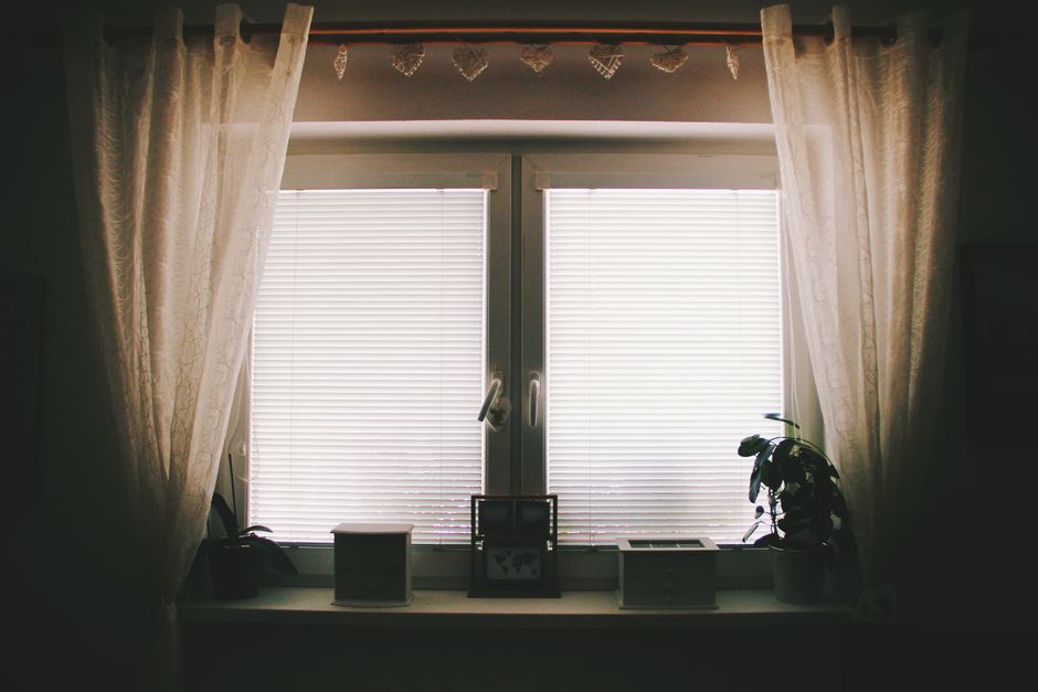 Airy drapes in a minimalist summer home. Airy drapes in a minimalist summer home.