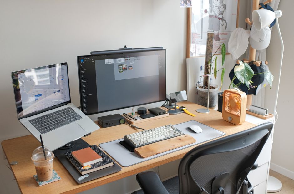 Multi-purpose home office nook with tranquil ambiance. Multi-purpose home office nook with tranquil ambiance.